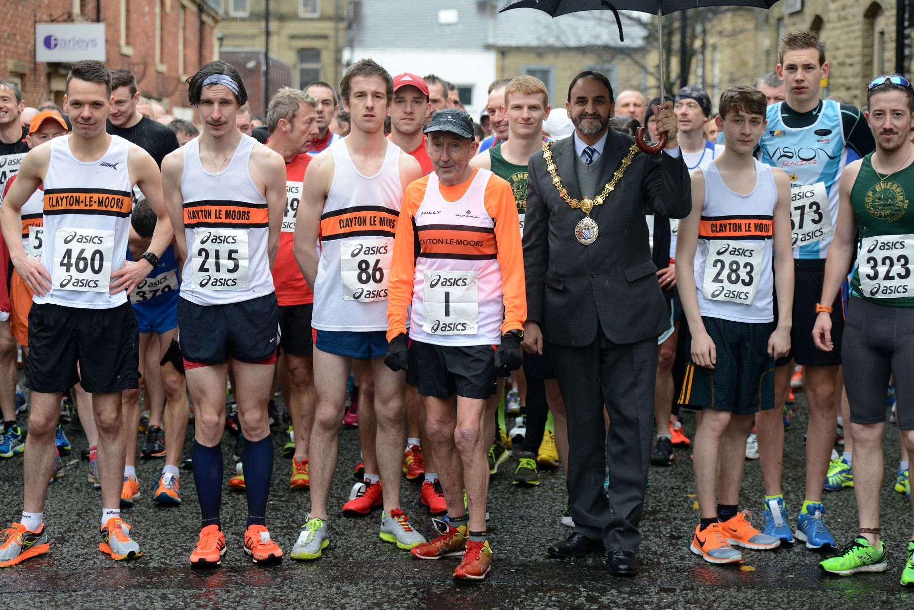 RON HILL ACCRINGTON 10K Amazing Accrington